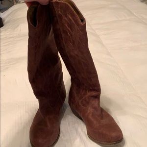 Zip up cowgirl boots